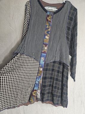 Mixed-Pattern Black and White Women’s Tunic by Nothing Matches